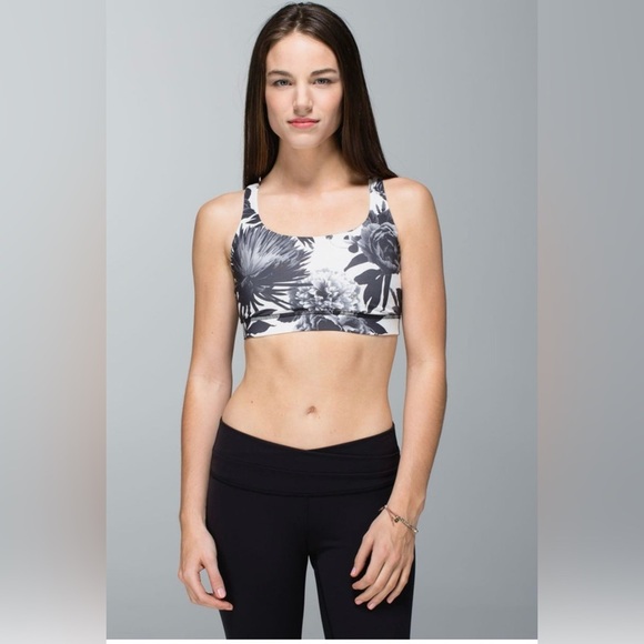 Lululemon Energy Sports Bra Size 12 Floral Light Support 
 Bloom Black/White - Picture 2 of 10